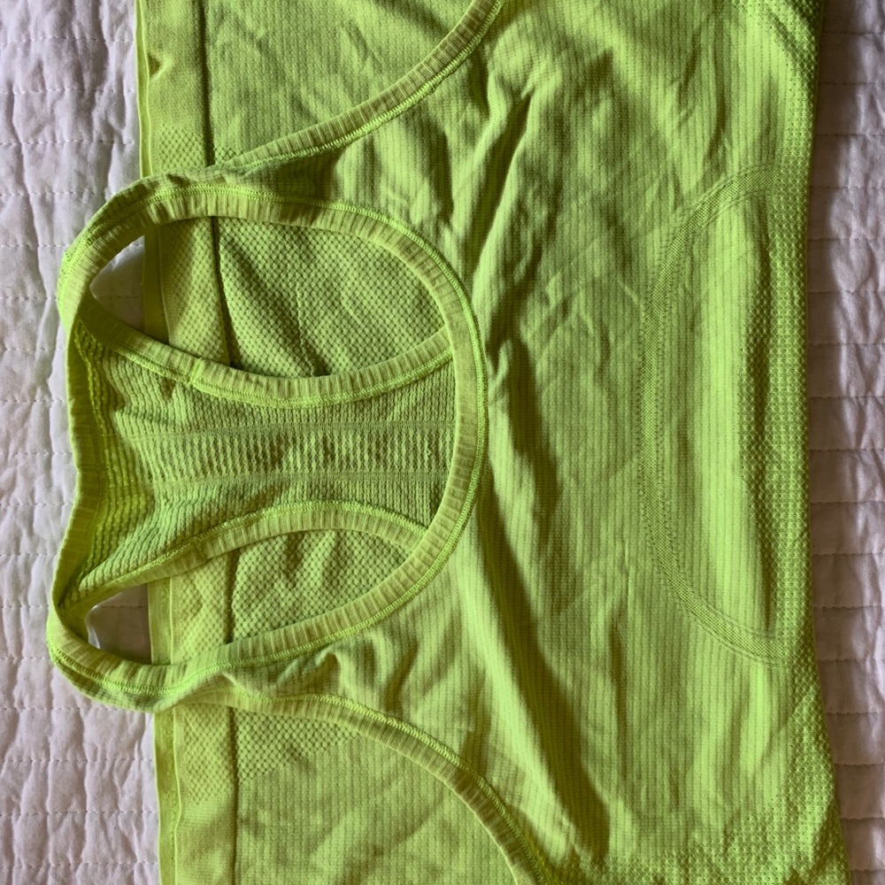 Luluelmon Swiftly Tech Racerback